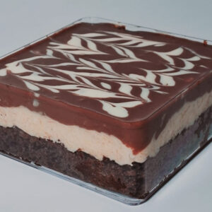 Kinder Bueno Habba Cake